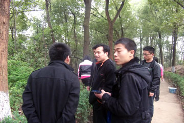 公司党委副书记彭建南亲临现场指导